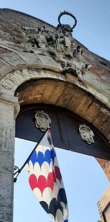 Cor Magis Kamullia - 200 Meters From The Historic Center And Close To The Train Station Siena Exterior photo